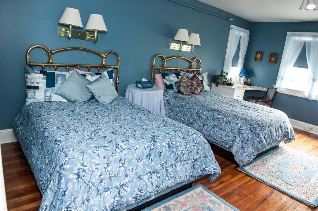 Cedars & Beeches Bed & Breakfast Long Branch Rom bilde